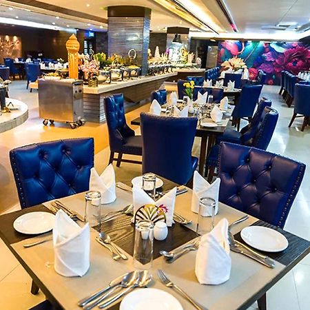 Fars Hotel & Resorts - Bar-Buffet-Pool-Spa Dhaka Extérieur photo