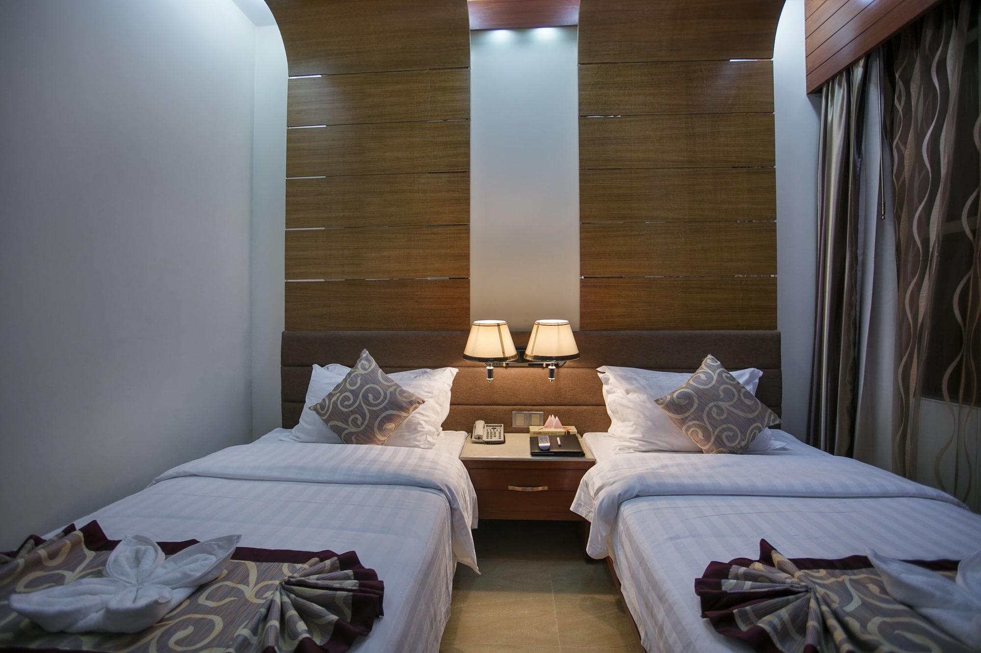 Fars Hotel & Resorts - Bar-Buffet-Pool-Spa Dhaka Extérieur photo