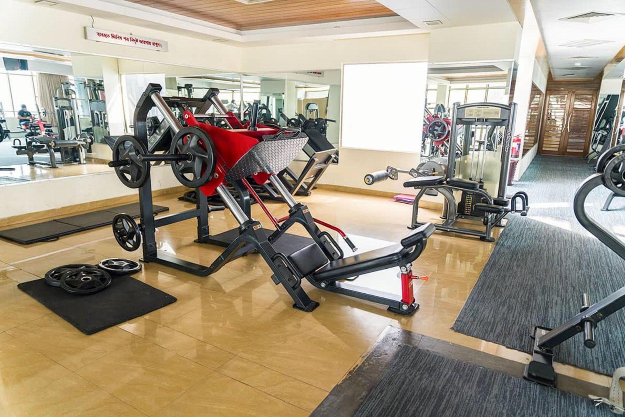 Fars Hotel & Resorts - Bar-Buffet-Pool-Spa Dhaka Extérieur photo