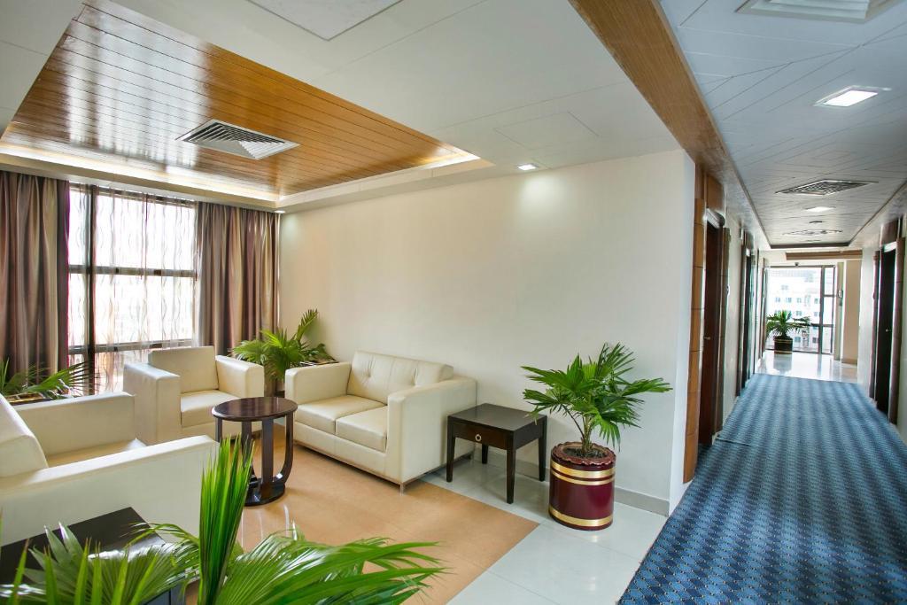 Fars Hotel & Resorts - Bar-Buffet-Pool-Spa Dhaka Extérieur photo