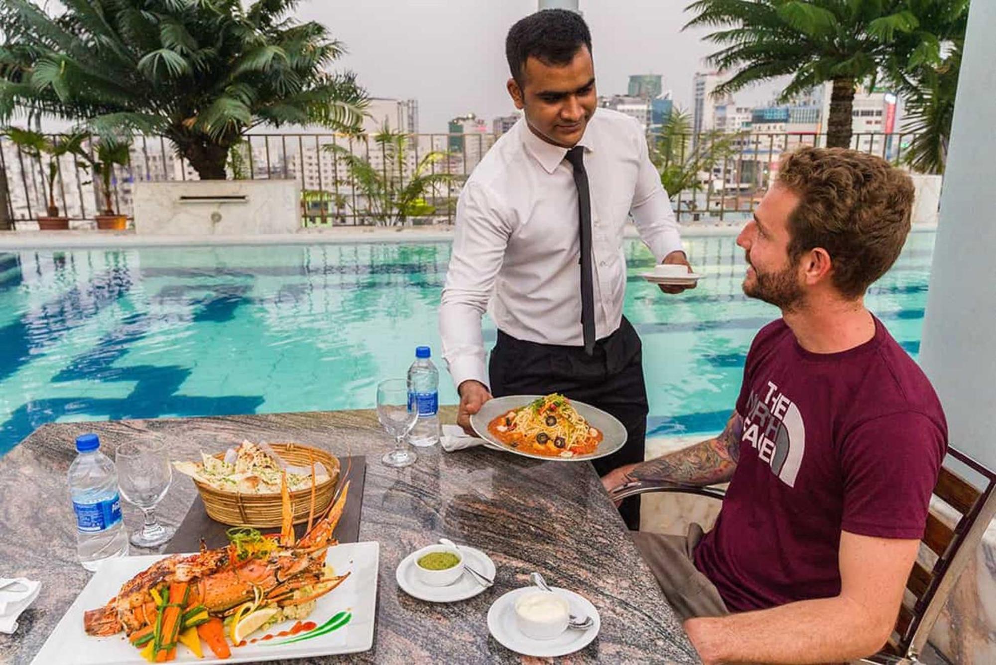 Fars Hotel & Resorts - Bar-Buffet-Pool-Spa Dhaka Extérieur photo